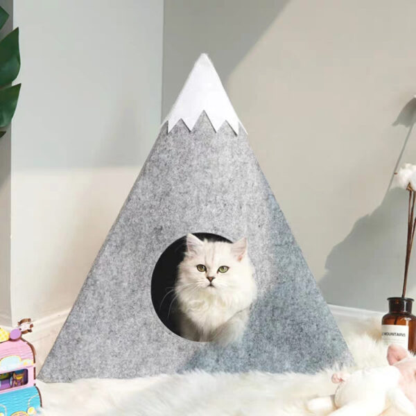 Snow Mountain Shape Semi-enclosed Felt Pet Kennel